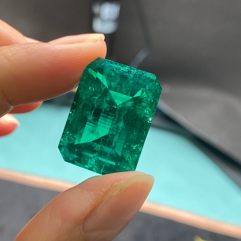 Collection lab emerald