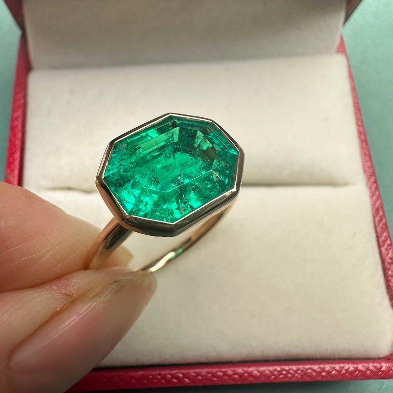 Pirmiana Custom Design 14K Soild Gold 4.06ct Lab Grown Emerald Ring