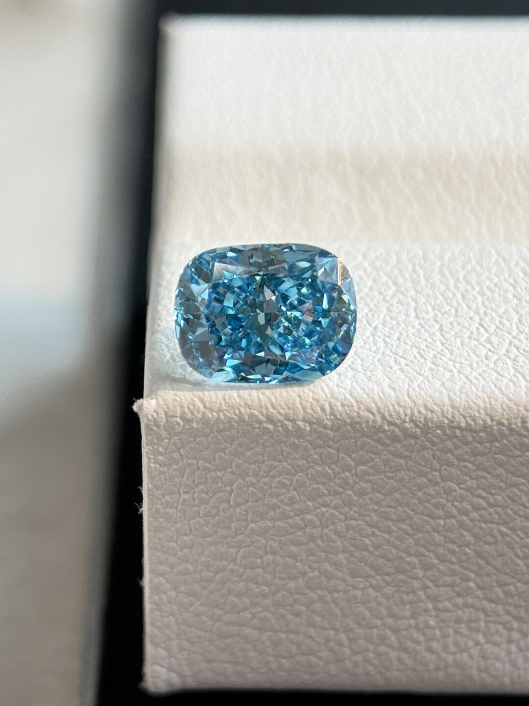 Pirmiana  1-1.3CT Lab Grown Blue Diamond VS1/VS2/VVS2 EX VG N With IGI Certificate