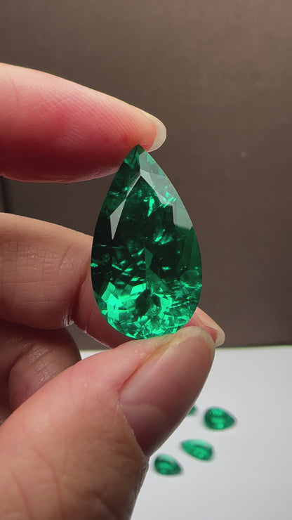 Lab Grown Columbia Emerald Pear Shape Size 8.0-25ct